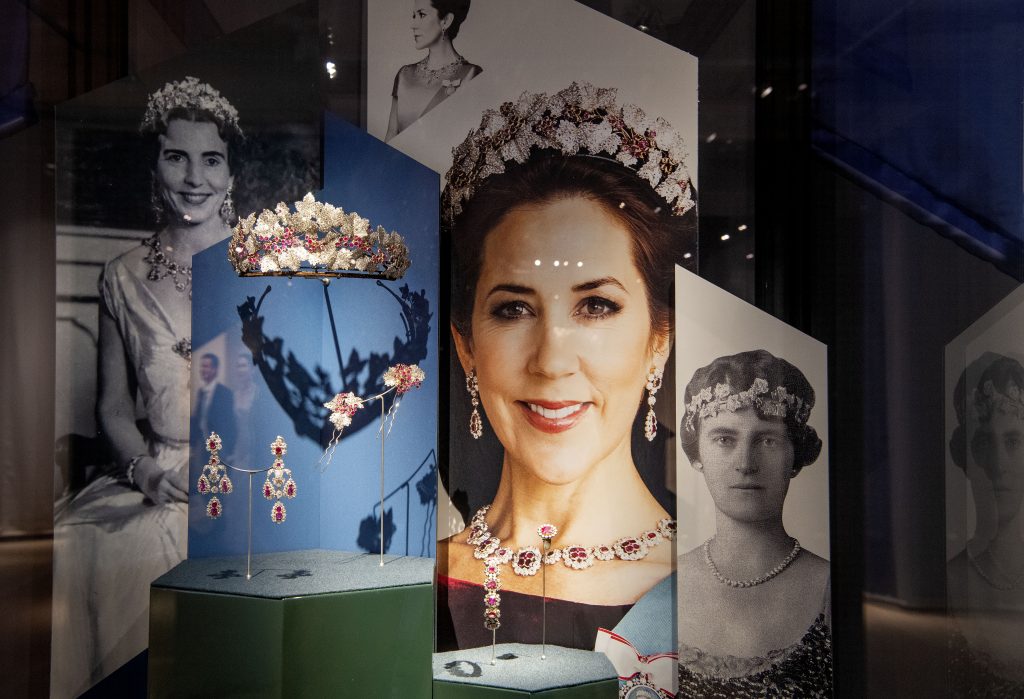 Rubinsættet | Mary & Kronprinsesserne | Koldinghus